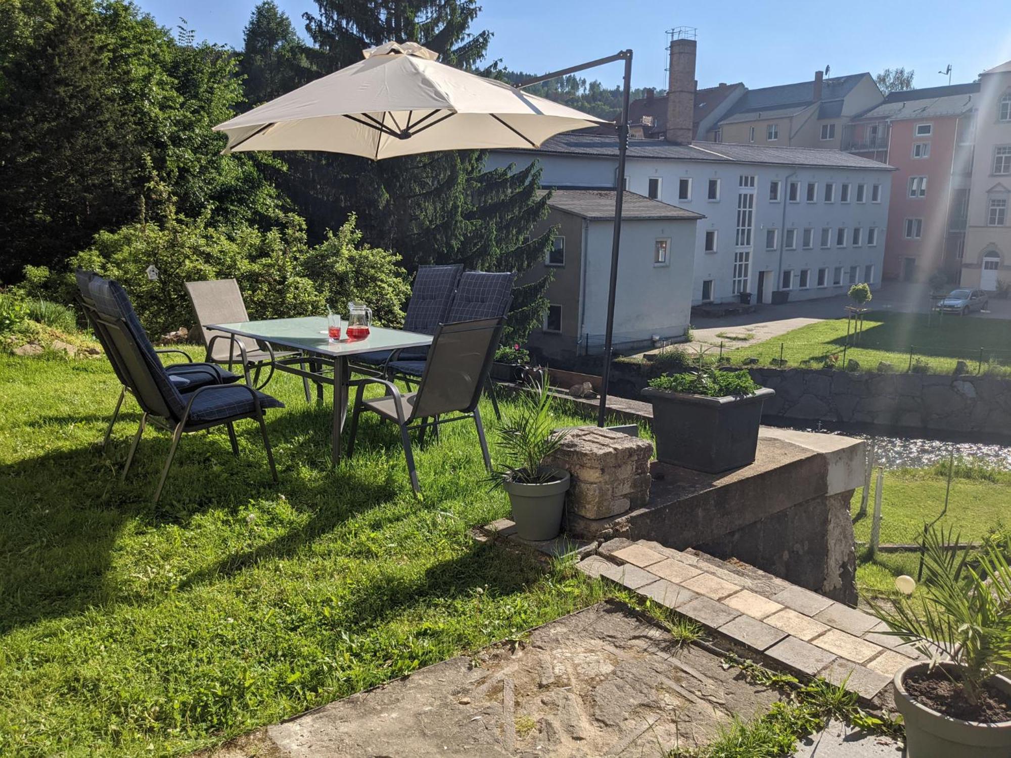 F4 - Urlaubsmagie - Grosse Wohnung Fuer Bis Zu 10 Personen Sebnitz Esterno foto