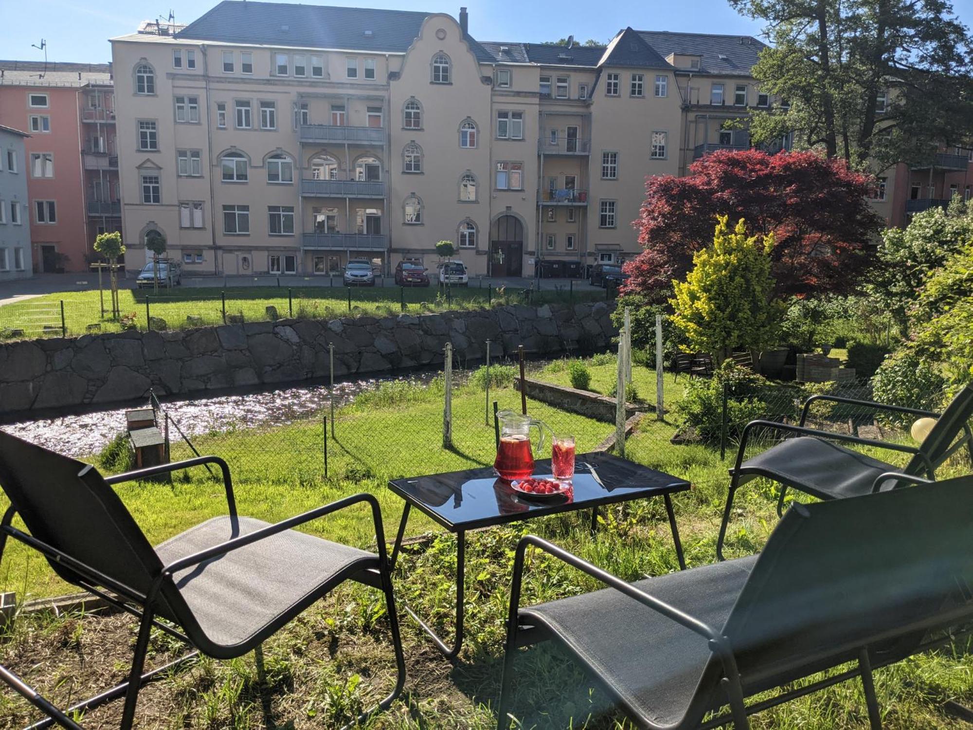 F4 - Urlaubsmagie - Grosse Wohnung Fuer Bis Zu 10 Personen Sebnitz Esterno foto