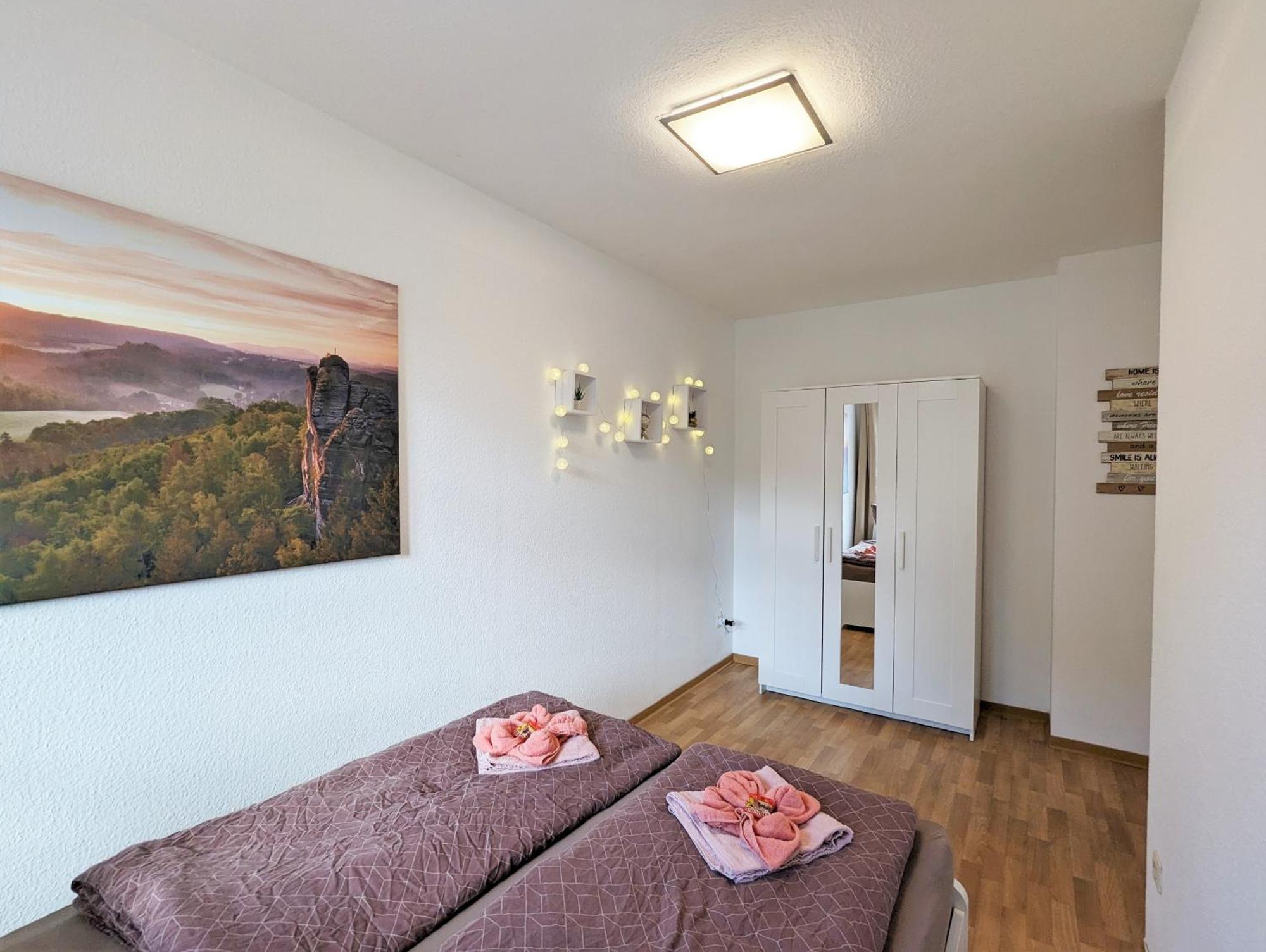 F4 - Urlaubsmagie - Grosse Wohnung Fuer Bis Zu 10 Personen Sebnitz Esterno foto